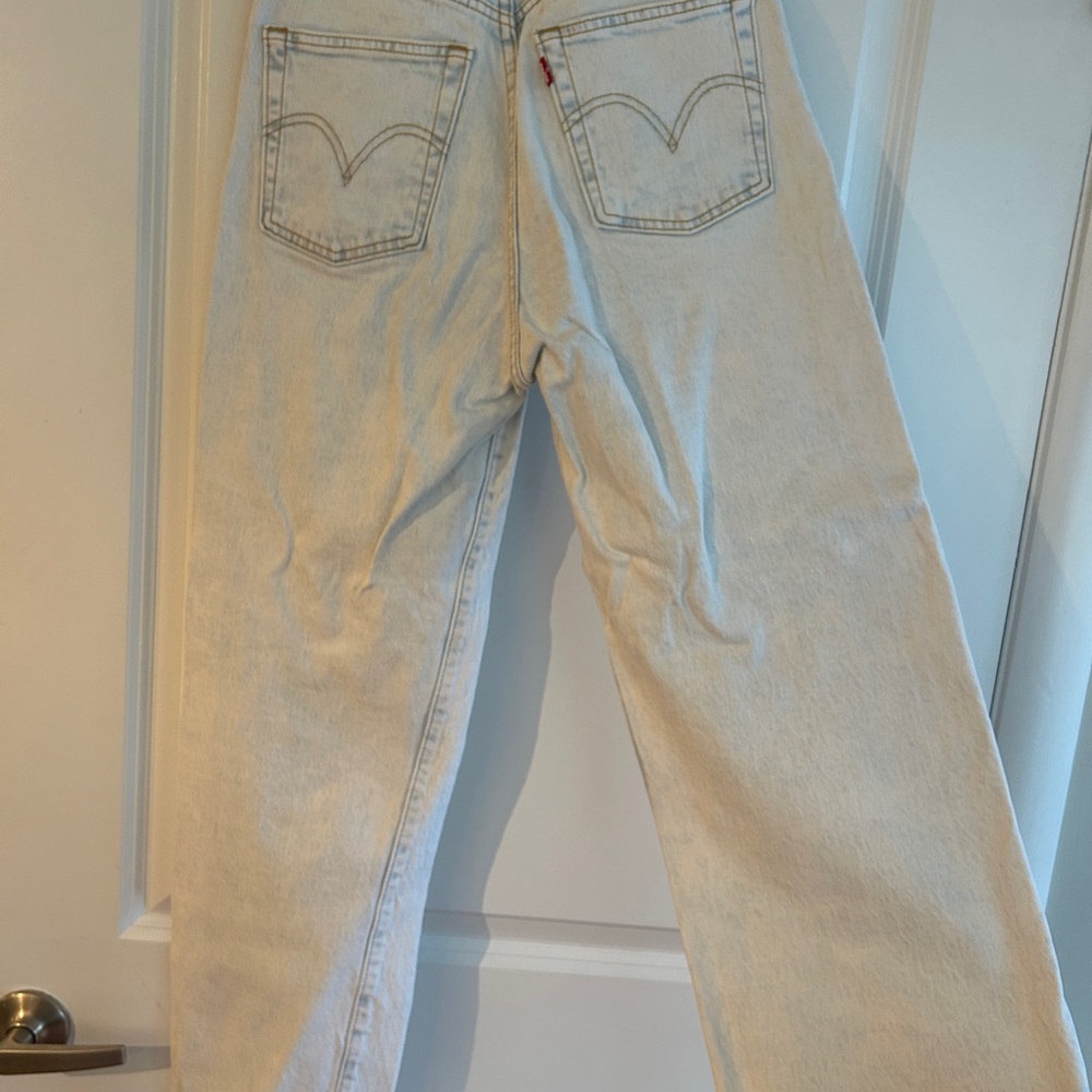 Levi's Light Wash Jeans